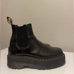 Dr. Martens 2976 Smooth Leather Platform Chelsea Boots